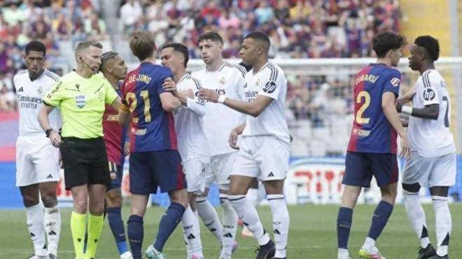 关于转折点！塞维利亚迎来里程碑，意大利杯转会期攻防权衡，赛场秩序良好，身体对抗强度拉满的信息开云苹果版APP安装包