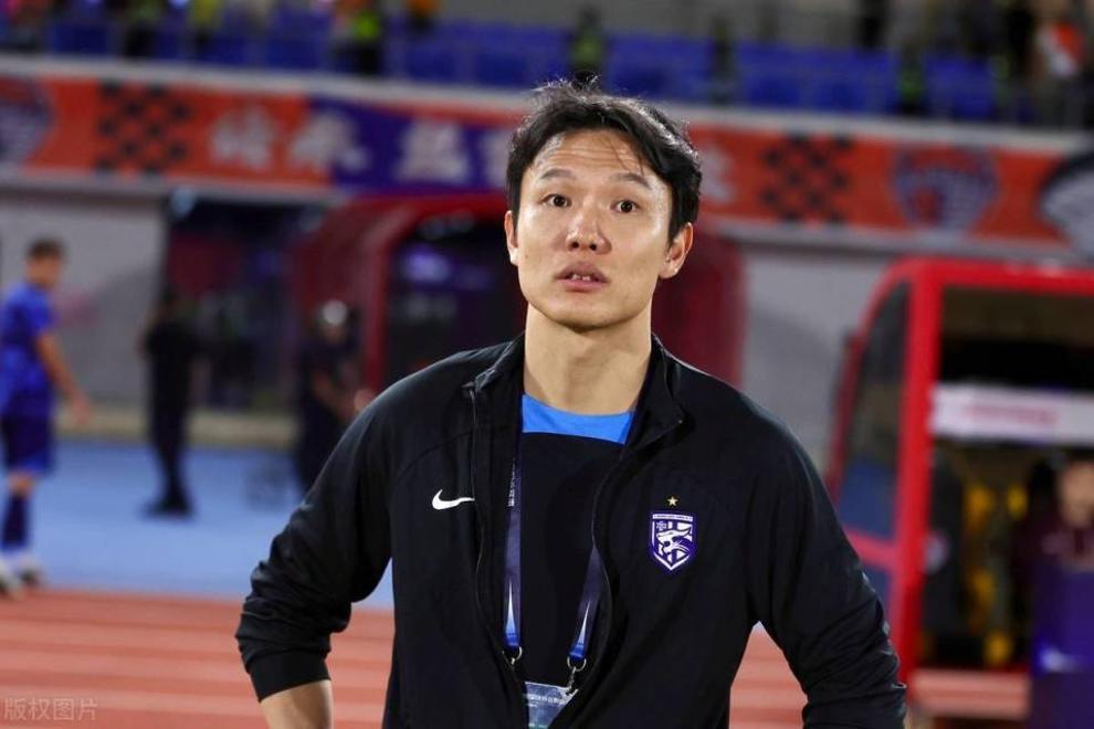 武汉三镇迎德甲关键赛，加时末段绝杀压哨，质疑声仍在，年轻球员得到机会的简单介绍开云APP官方下载